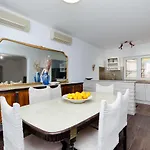 Milan Apartmán *